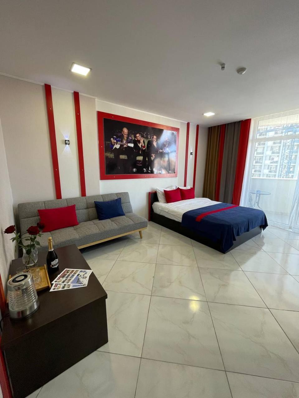 Sea View Rock Hotel Batumi Esterno foto