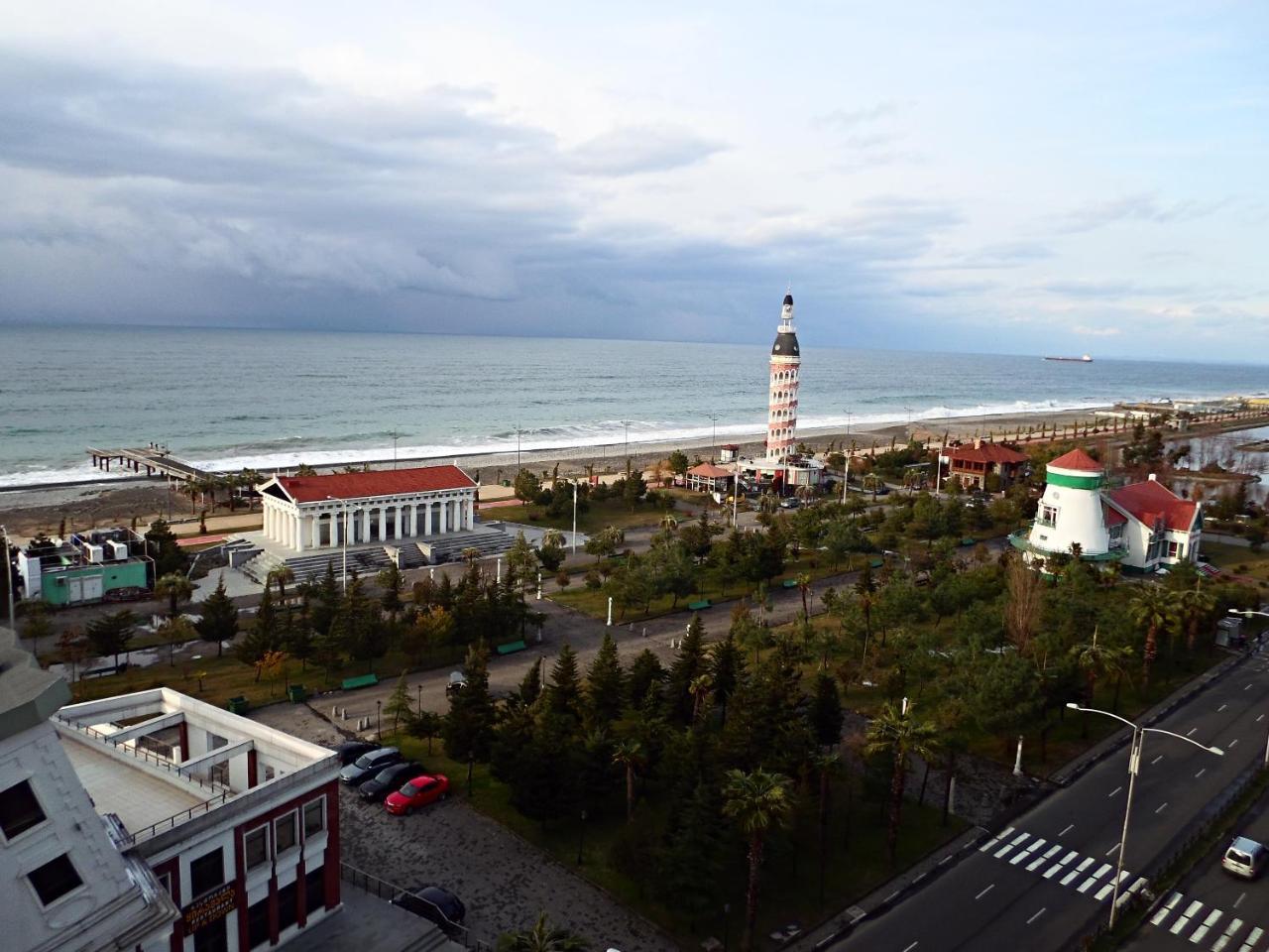 Sea View Rock Hotel Batumi Esterno foto