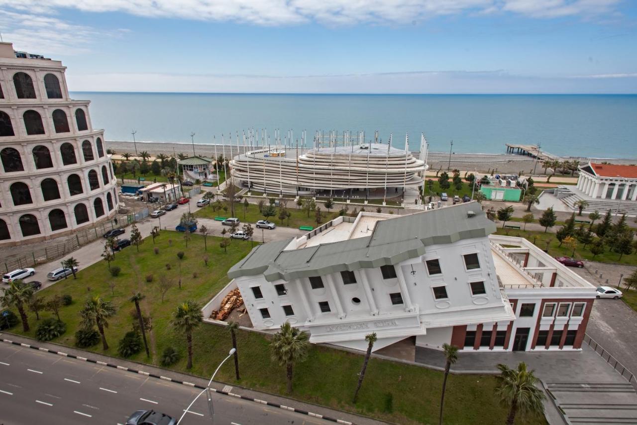 Sea View Rock Hotel Batumi Esterno foto